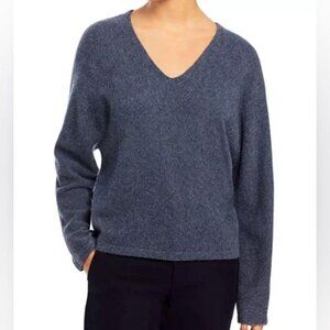 NWOT GORGEOUS Vince Women’s V-Neck Dolman Long Sleeve Cashmere Sweater (XS)